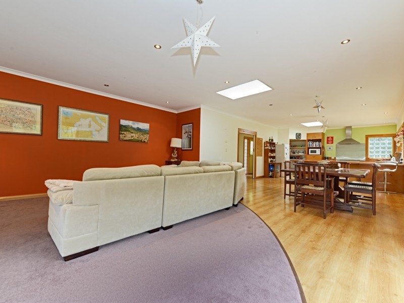 142 Waterworks Road, Dynnyrne TAS 7005