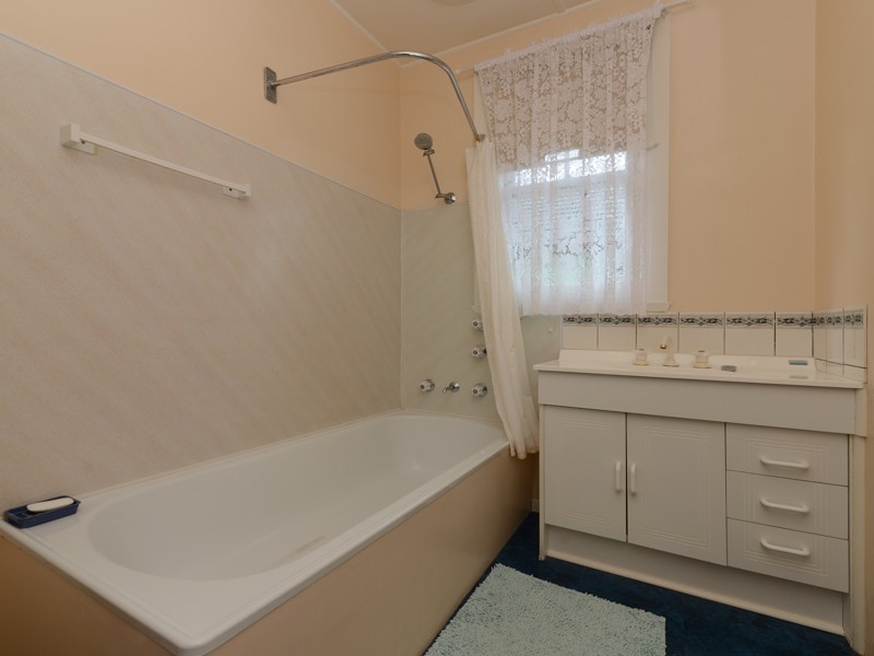 10 Cook Street, Lutana TAS 7009