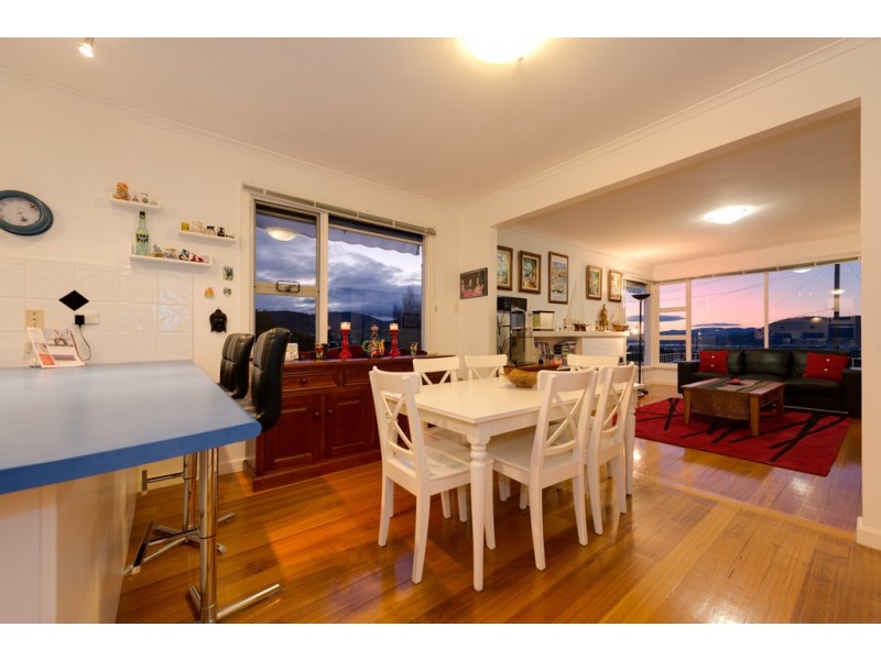 14 Ogilvie Street, Mount Stuart TAS 7000