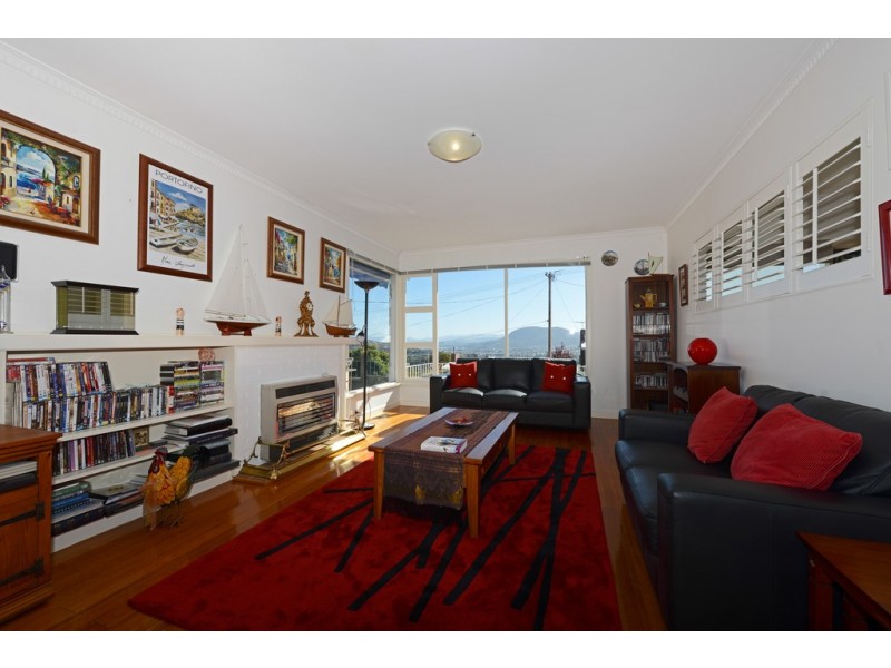 14 Ogilvie Street, Mount Stuart TAS 7000