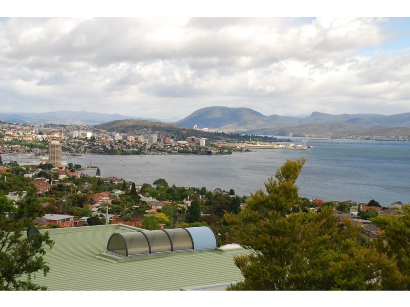 4 Virginia Court, Sandy Bay TAS 7005