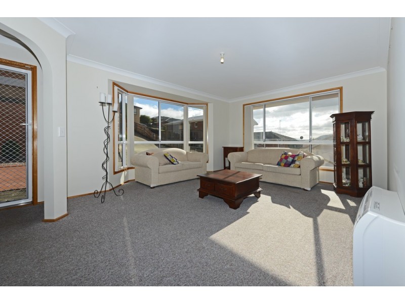 2/9 Donald Court, Glenorchy TAS 7010