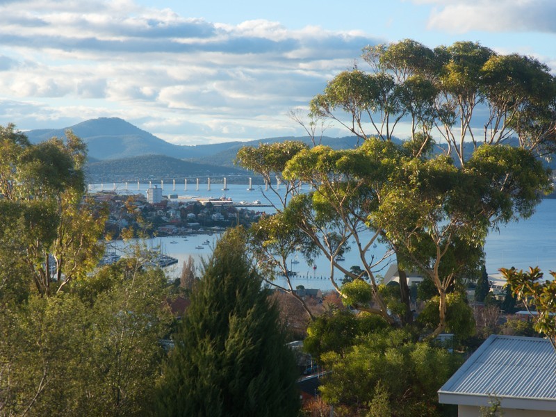 6 Beddome Street, Sandy Bay TAS 7005