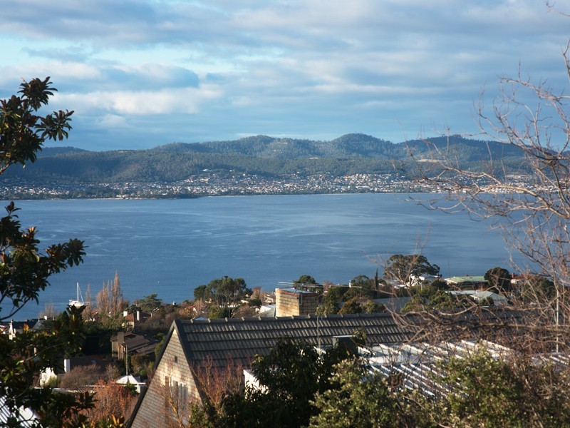 6 Beddome Street, Sandy Bay TAS 7005