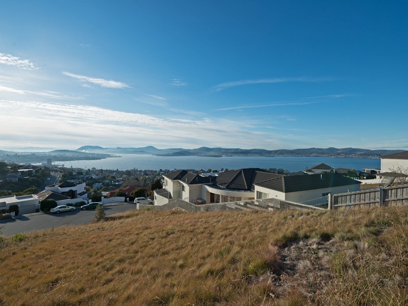 15 Virginia Court, Sandy Bay TAS 7005