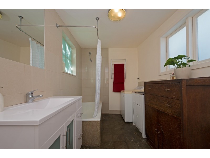 176 Warwick Street, West Hobart TAS 7000