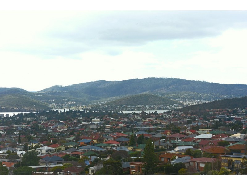 22 McCann Crescent, Lenah Valley TAS 7008