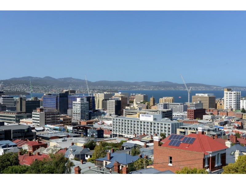 16/92 Barrack Street, Hobart TAS 7000