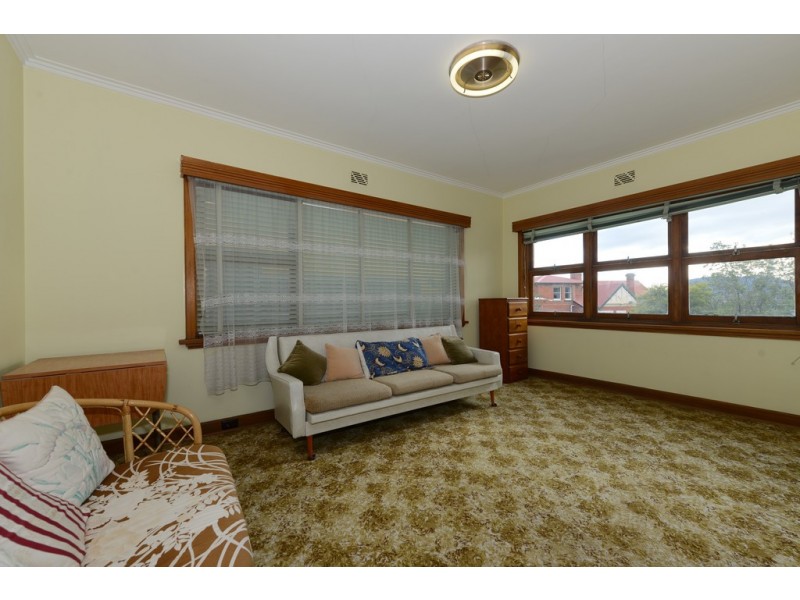 1 Hildern Street, New Town TAS 7008