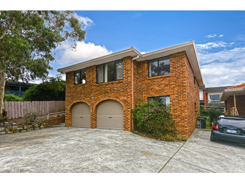1/11 Solana Place, Sandy Bay TAS 7005