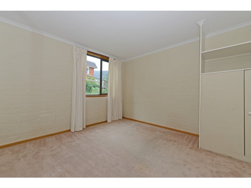 1/11 Solana Place, Sandy Bay TAS 7005