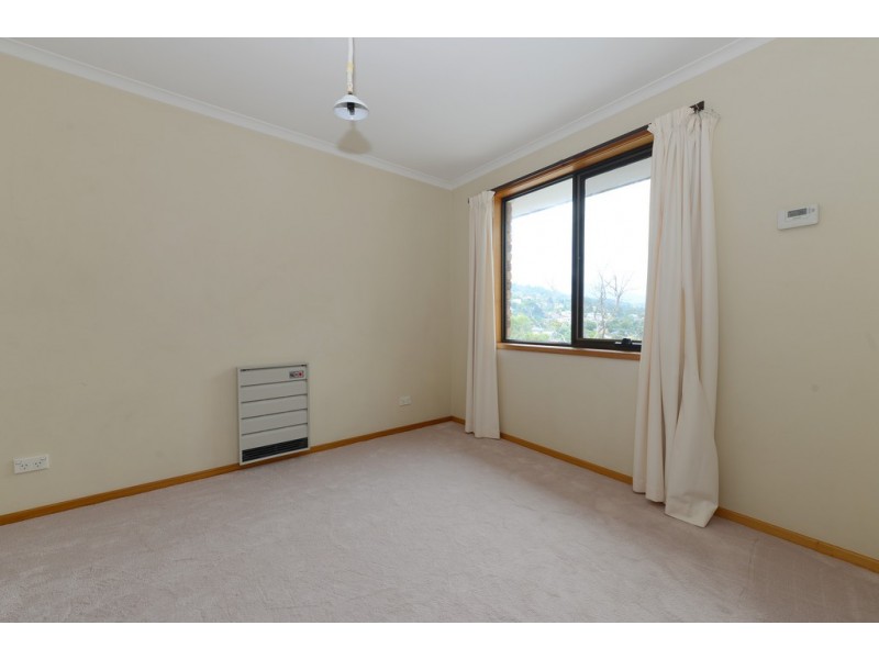 1/11 Solana Place, Sandy Bay TAS 7005