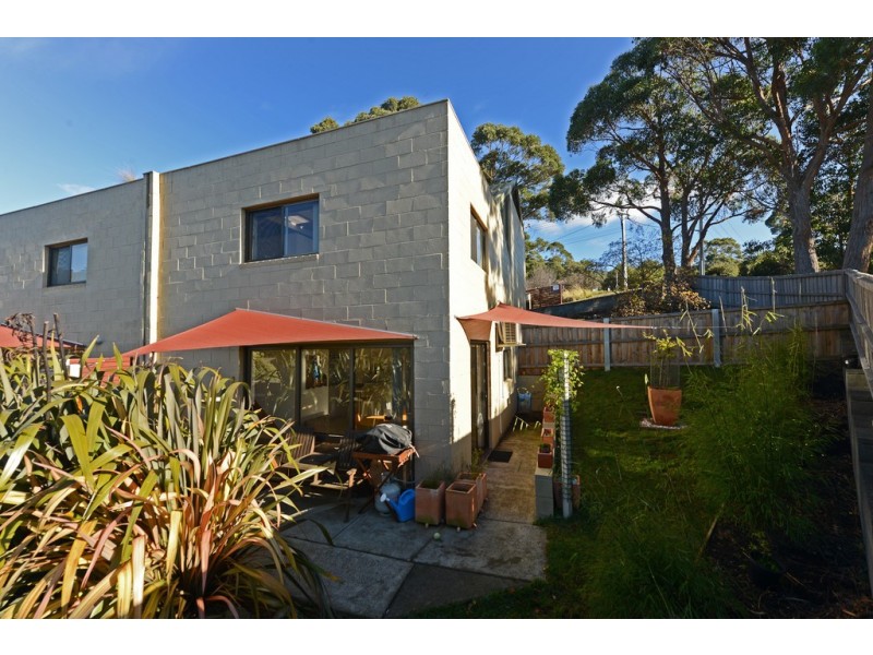 2/197 Strickland Avenue, South Hobart TAS 7004