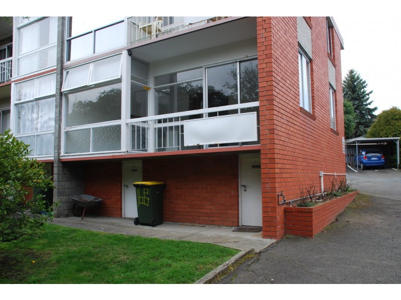 1/16B Stoke Street, New Town TAS 7008