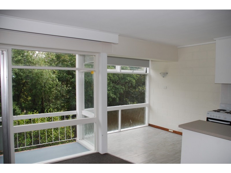 1/16B Stoke Street, New Town TAS 7008