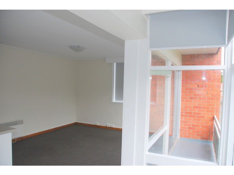 1/16B Stoke Street, New Town TAS 7008