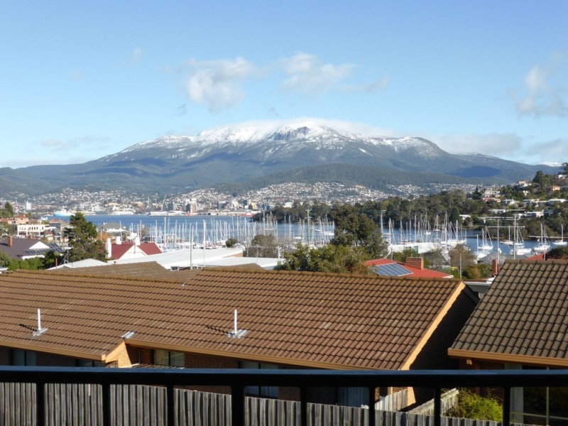 15/9 Alma Street, Bellerive TAS 7018
