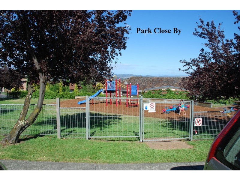 1/1 Riseley Court, Lenah Valley TAS 7008