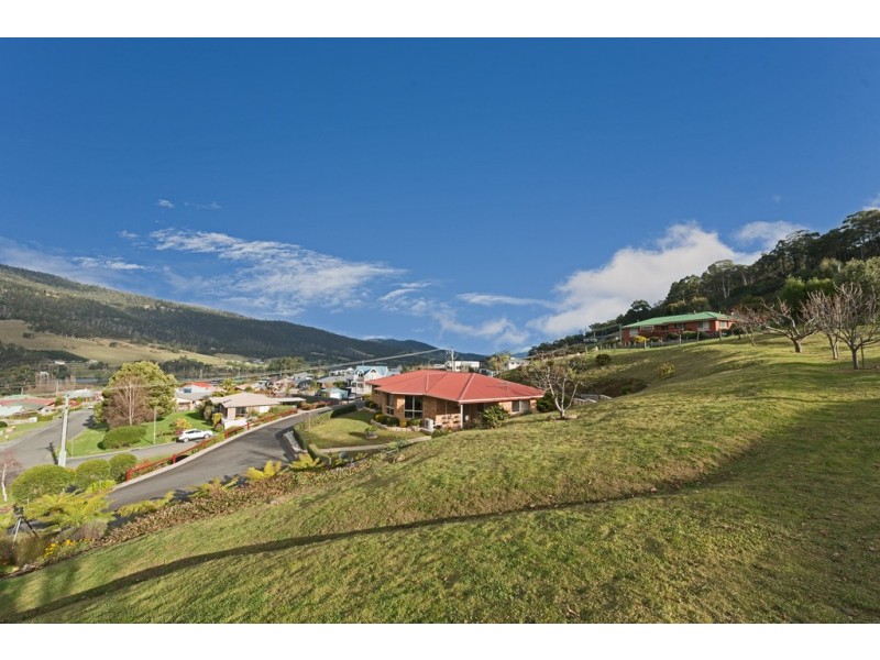 14 Scenic Hill Road, Huonville TAS 7109