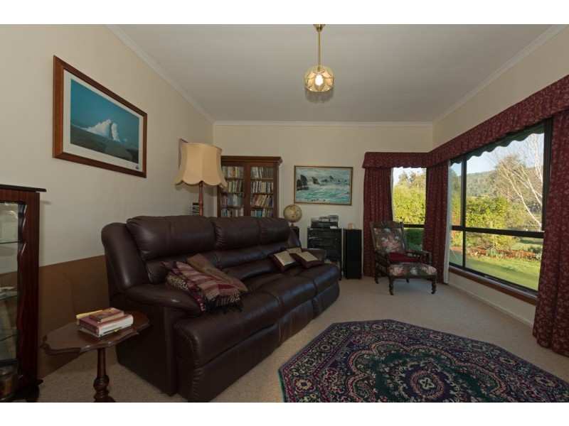 17 Esplanade North, Snug TAS 7054