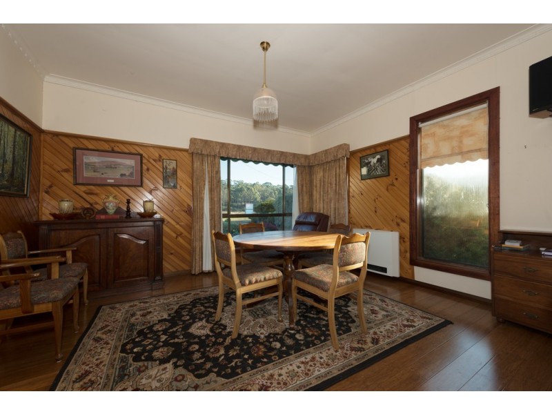 17 Esplanade North, Snug TAS 7054