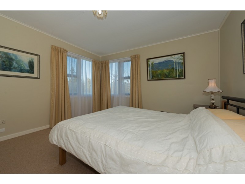 17 Esplanade North, Snug TAS 7054