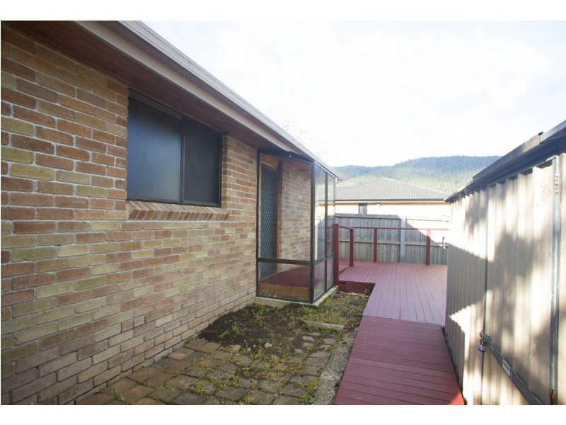 2/15 Acacia Street, Huonville TAS 7109