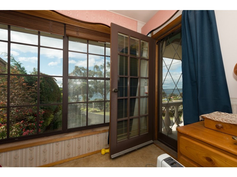 4 Auburn Road, Kingston Beach TAS 7050