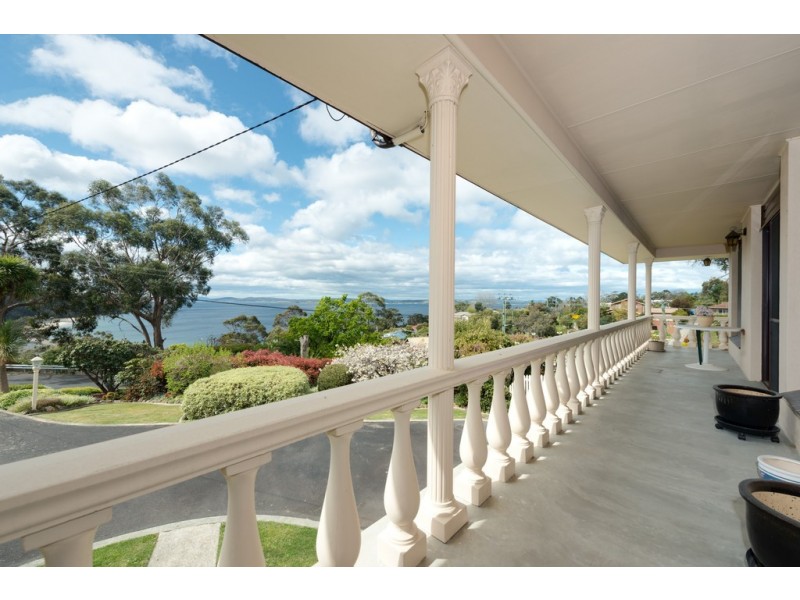 4 Auburn Road, Kingston Beach TAS 7050