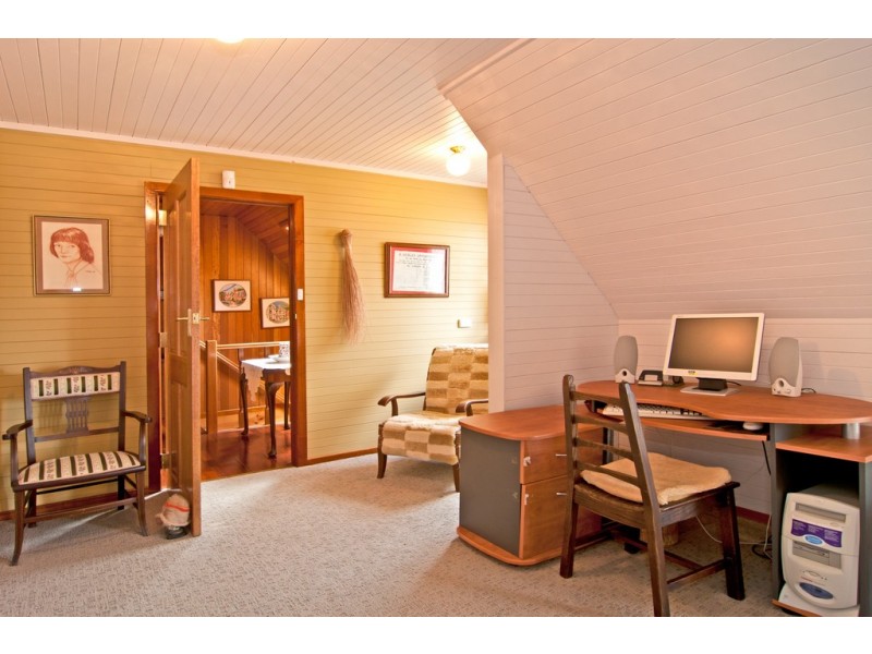 25 Grays Road, Fern Tree TAS 7054