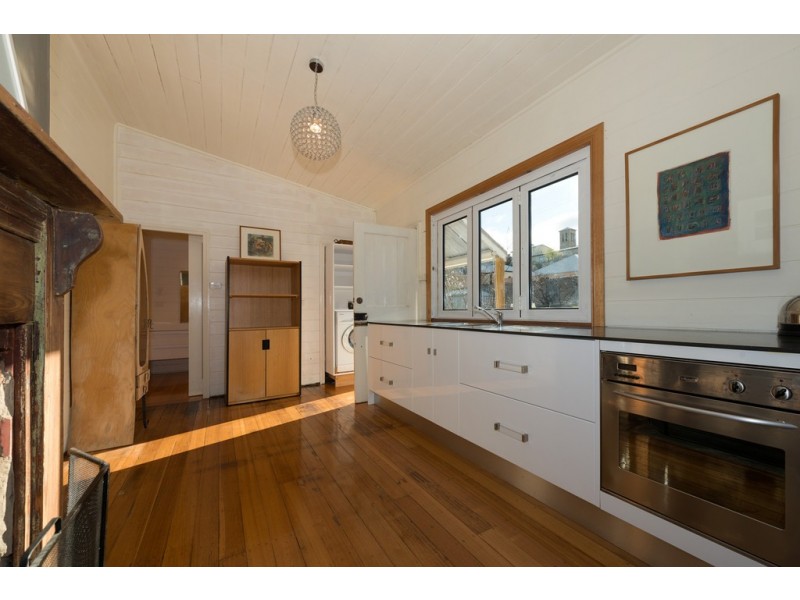 10 Risdon Road, New Town TAS 7008