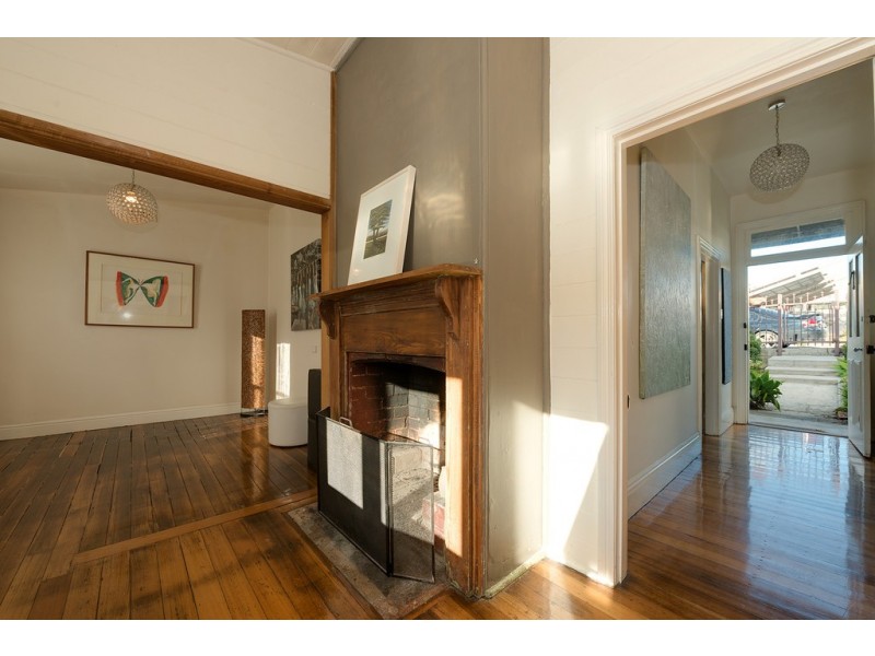 10 Risdon Road, New Town TAS 7008