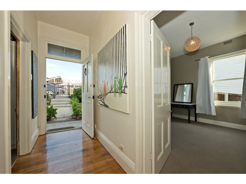10 Risdon Road, New Town TAS 7008