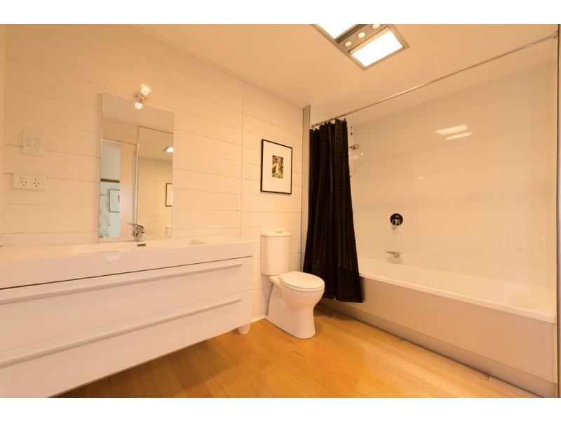 10 Risdon Road, New Town TAS 7008