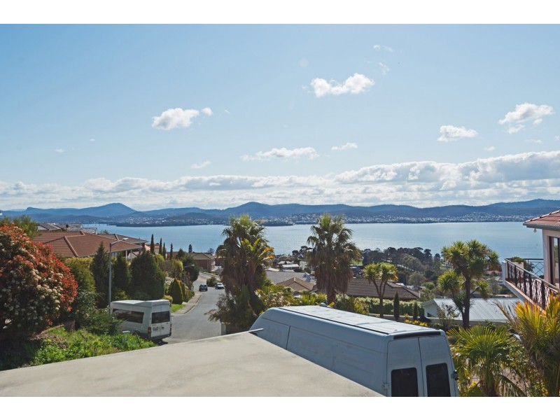 30 Shepherd Street, Sandy Bay TAS 7005
