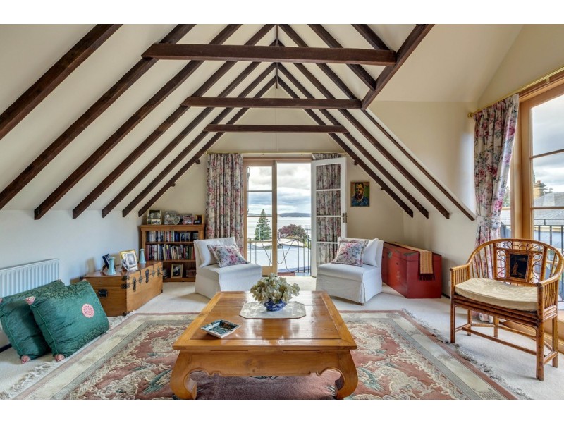 6 Morris Avenue, Taroona TAS 7053