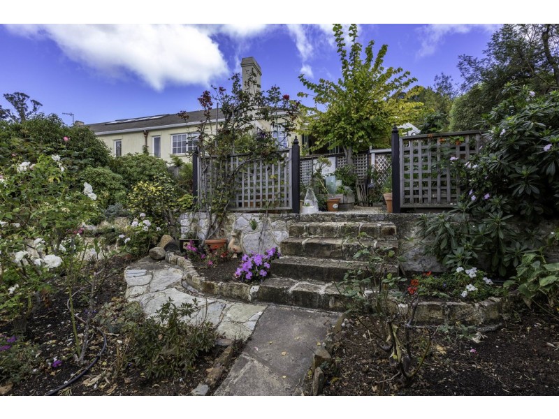 6 Morris Avenue, Taroona TAS 7053