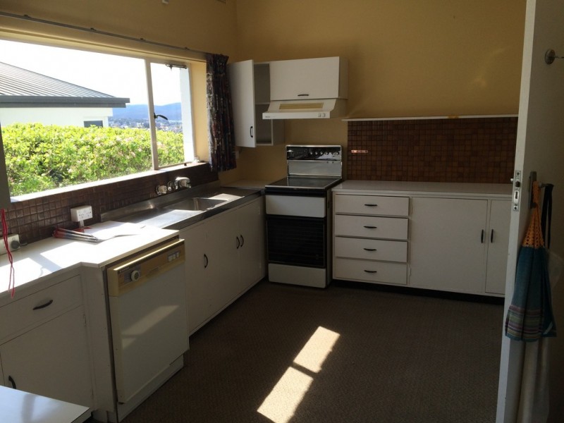 6 Beddome Street, Sandy Bay TAS 7005