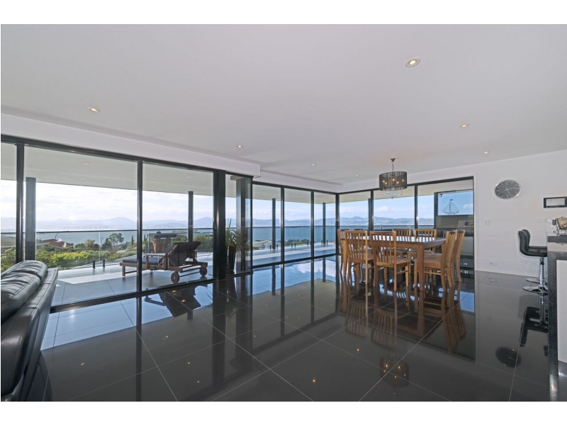 70 Lipscombe Avenue, Sandy Bay TAS 7005