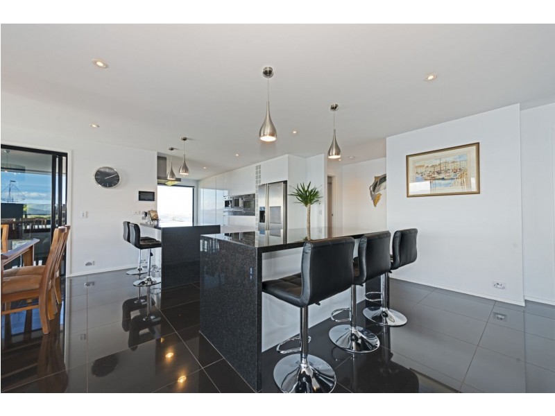 70 Lipscombe Avenue, Sandy Bay TAS 7005