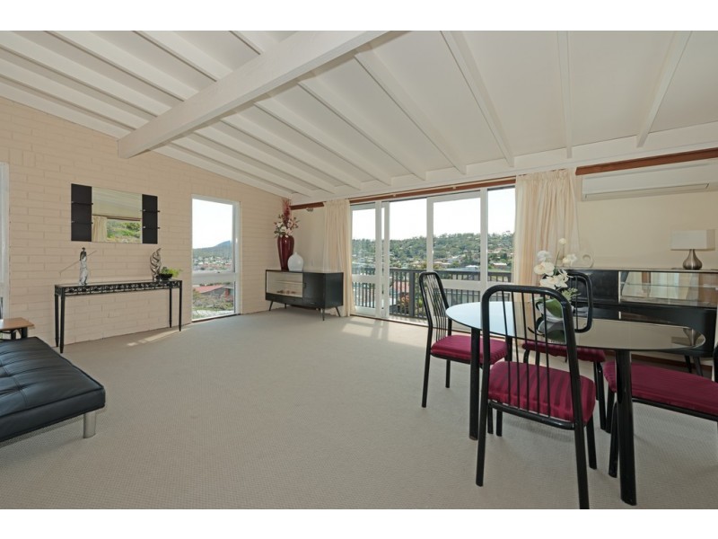 7 St Helens Street, Lindisfarne TAS 7015