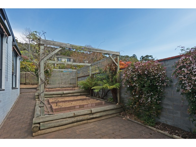 7 St Helens Street, Lindisfarne TAS 7015