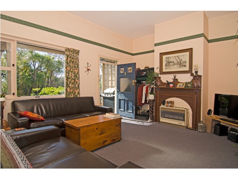 1 Lincoln Street, Sandy Bay TAS 7005