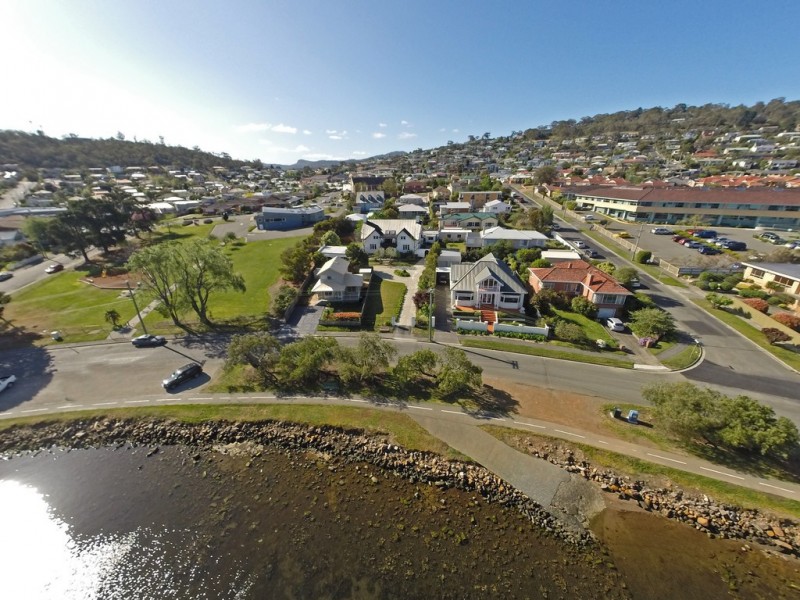 8 Esplanade, Lindisfarne TAS 7015
