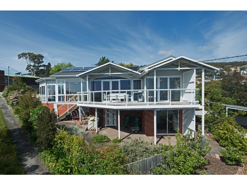 12 Longview Avenue, Sandy Bay TAS 7005