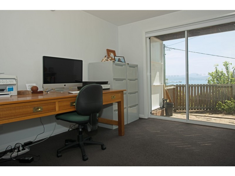 12 Longview Avenue, Sandy Bay TAS 7005