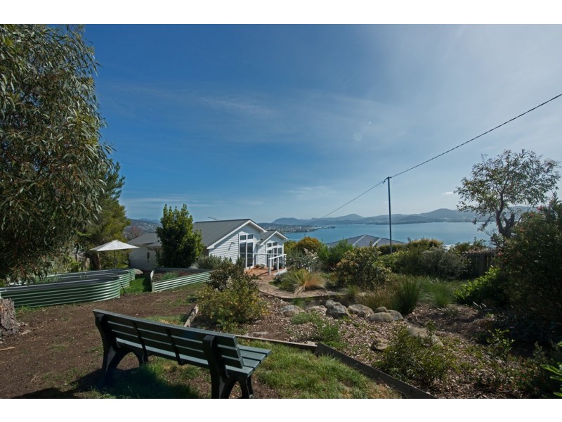 12 Longview Avenue, Sandy Bay TAS 7005