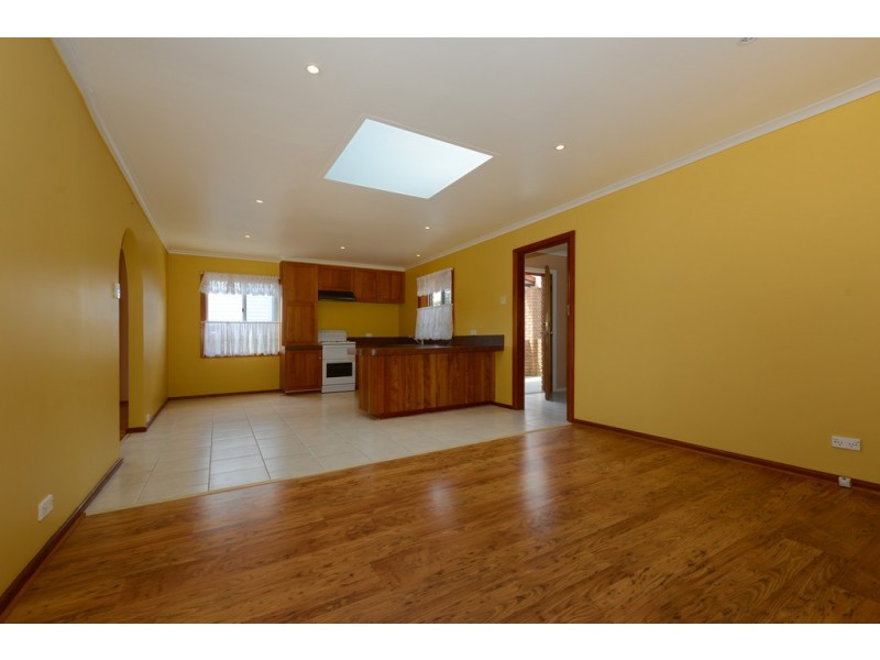 8 Waratah Road, Risdon Vale TAS 7016