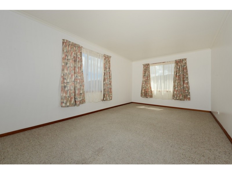 8 Waratah Road, Risdon Vale TAS 7016