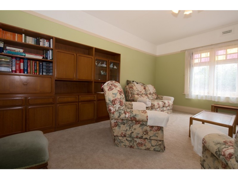 6 Burnside Avenue, New Town TAS 7008